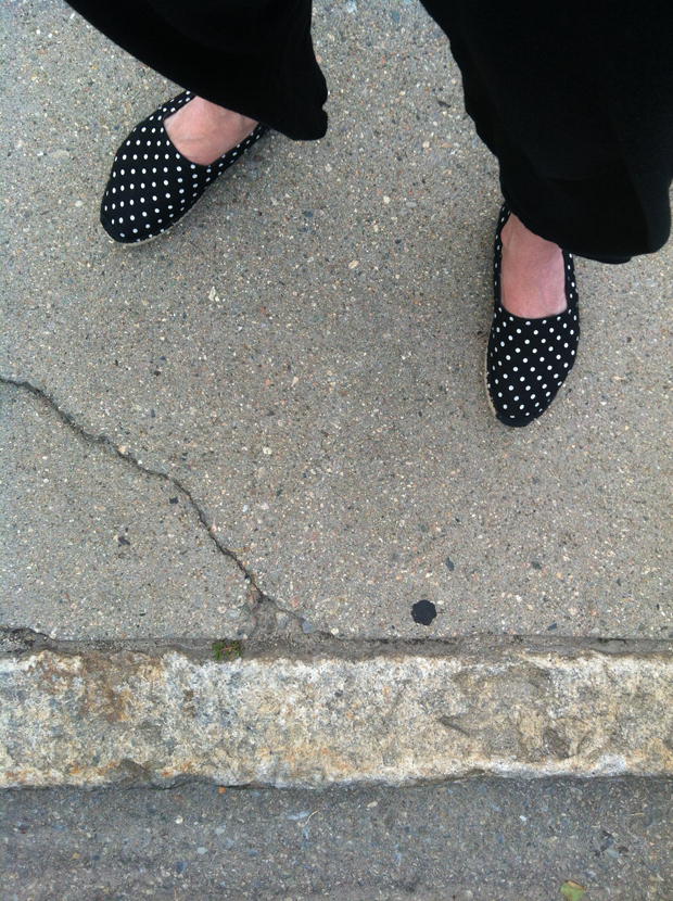 Foot Stripes feet with stripe | Pattern and Outrage : Dee Mallon